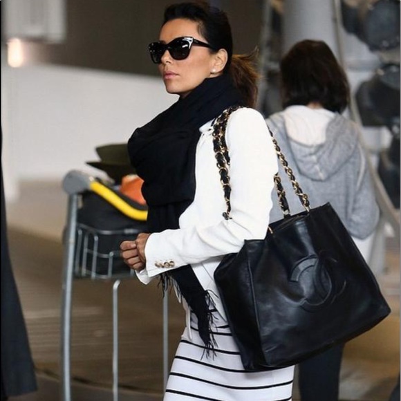 CHANEL Handbags - Authentic CHANEL black lambskin leather tote